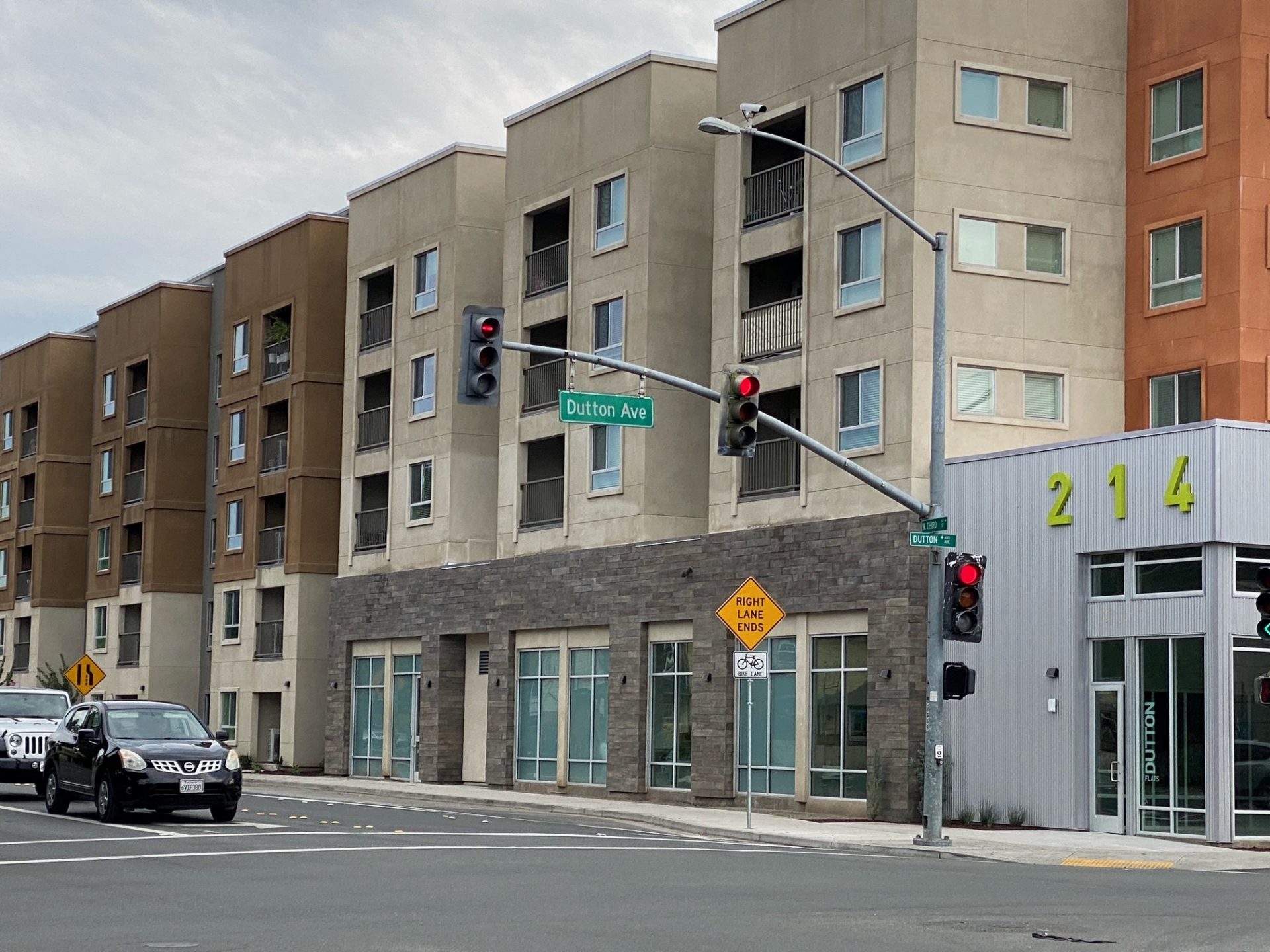 Dutton Flats photo 3